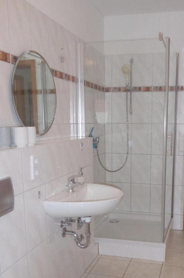App. Weisses Haus Apartamento Hohen Neuendorf Exterior foto