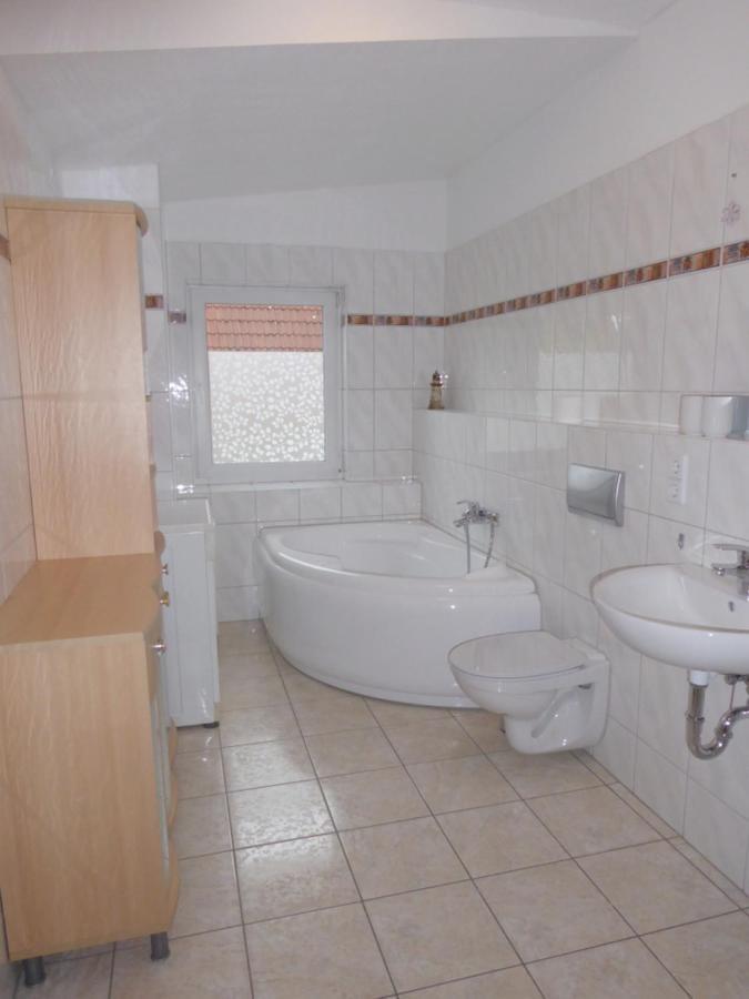App. Weisses Haus Apartamento Hohen Neuendorf Exterior foto