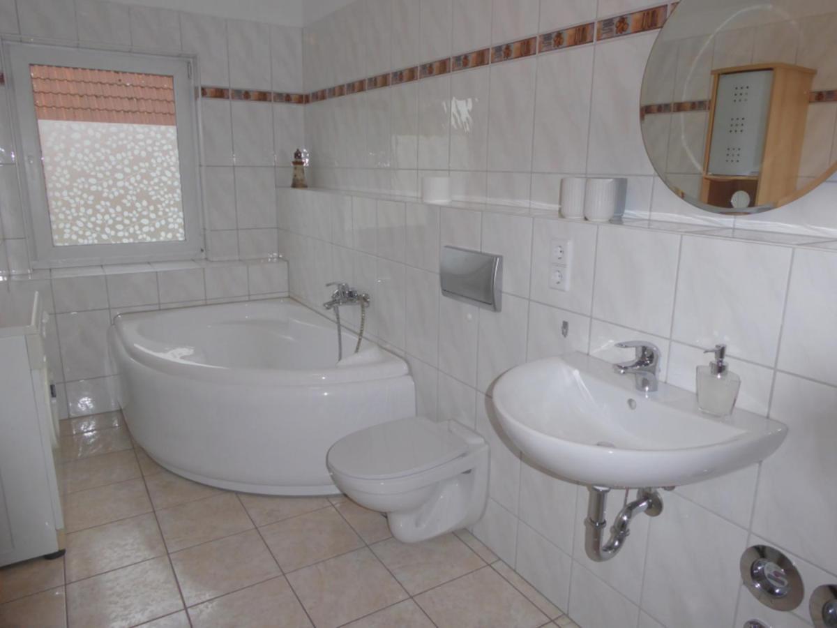 App. Weisses Haus Apartamento Hohen Neuendorf Exterior foto
