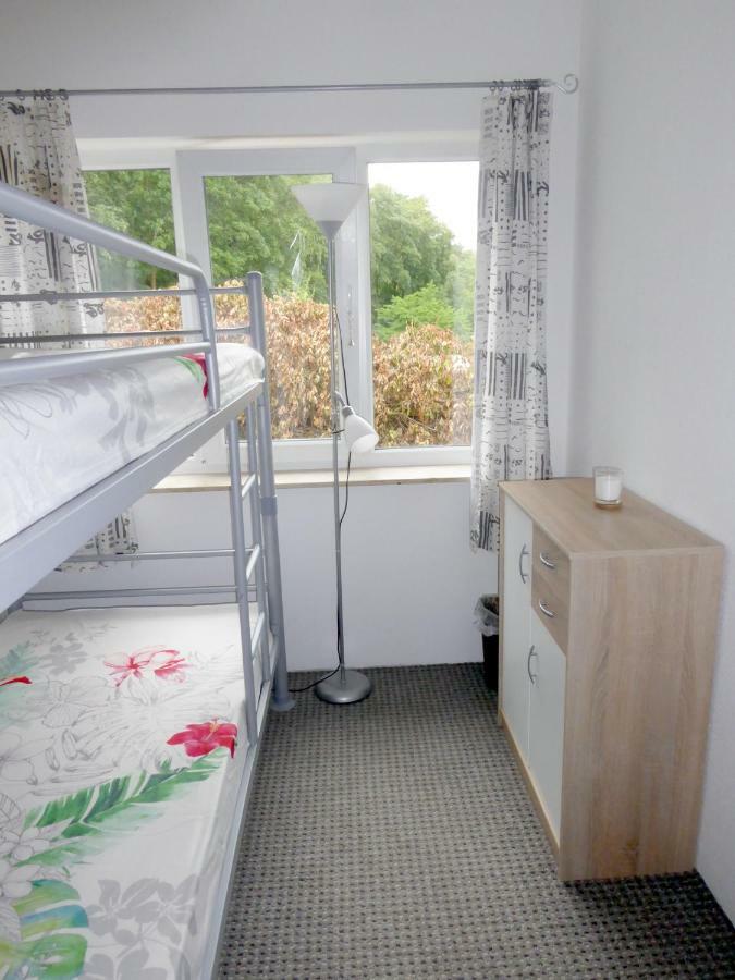 App. Weisses Haus Apartamento Hohen Neuendorf Exterior foto