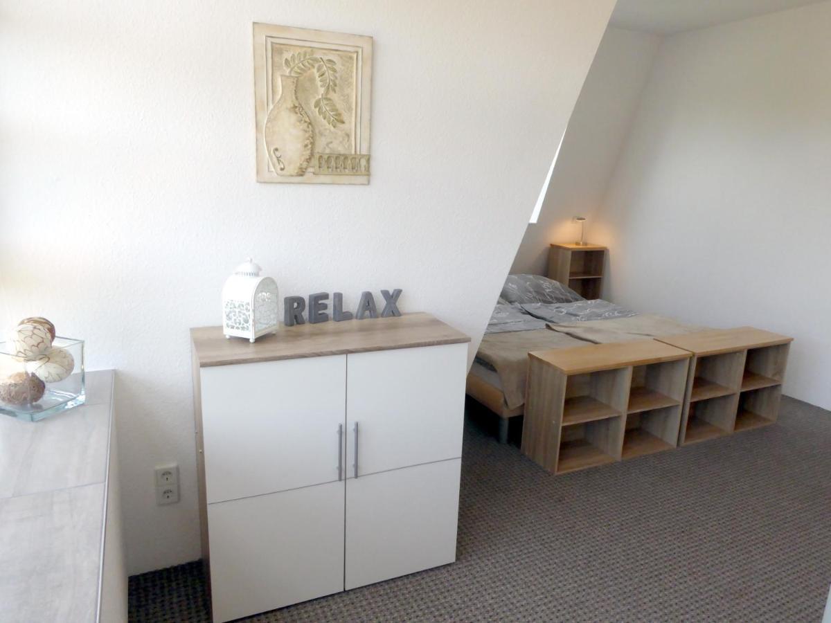 App. Weisses Haus Apartamento Hohen Neuendorf Exterior foto